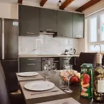 Dora In Centar Now With Jacuzzi Apartment