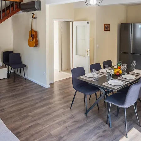 Apartment Dora Now With Jacuzzi *