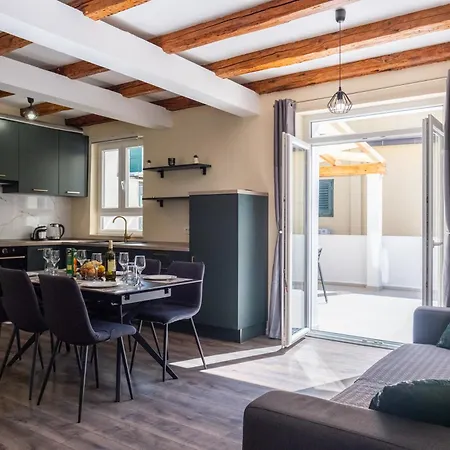 Dora Now With Jacuzzi * Omiš