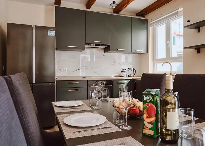 Villa Dora In Omis Centar Now With Jacuzzi Appartement