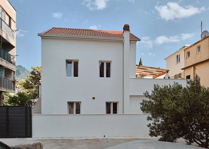 Villa Dora In Omis Centar Now With Jacuzzi