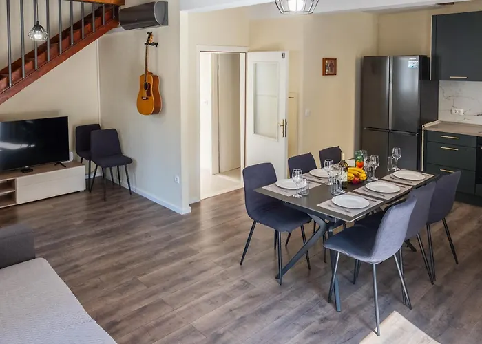 Appartement Villa Dora In Omis Centar Now With Jacuzzi *