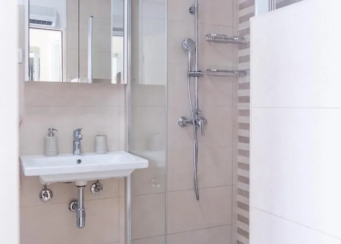 Appartement Villa Dora In Omis Centar Now With Jacuzzi