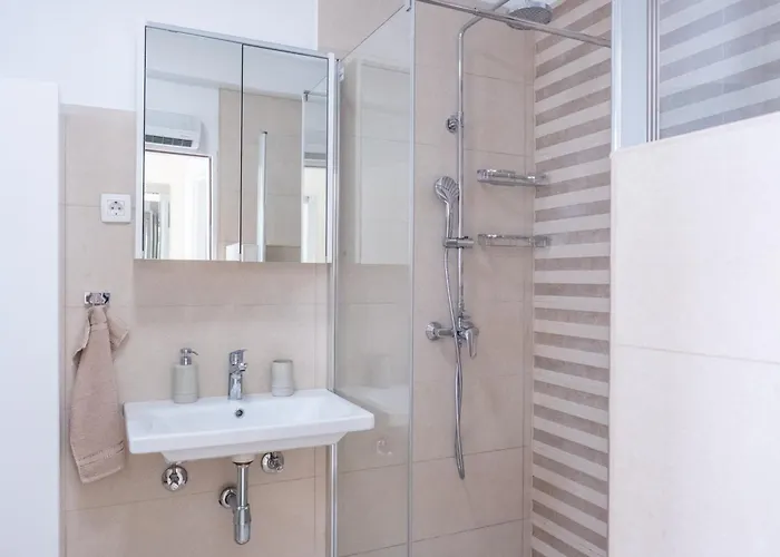 Appartement Villa Dora In Omis Centar Now With Jacuzzi